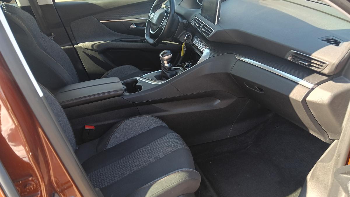Peugeot 3008 1.5 HDI 130CV Business 061